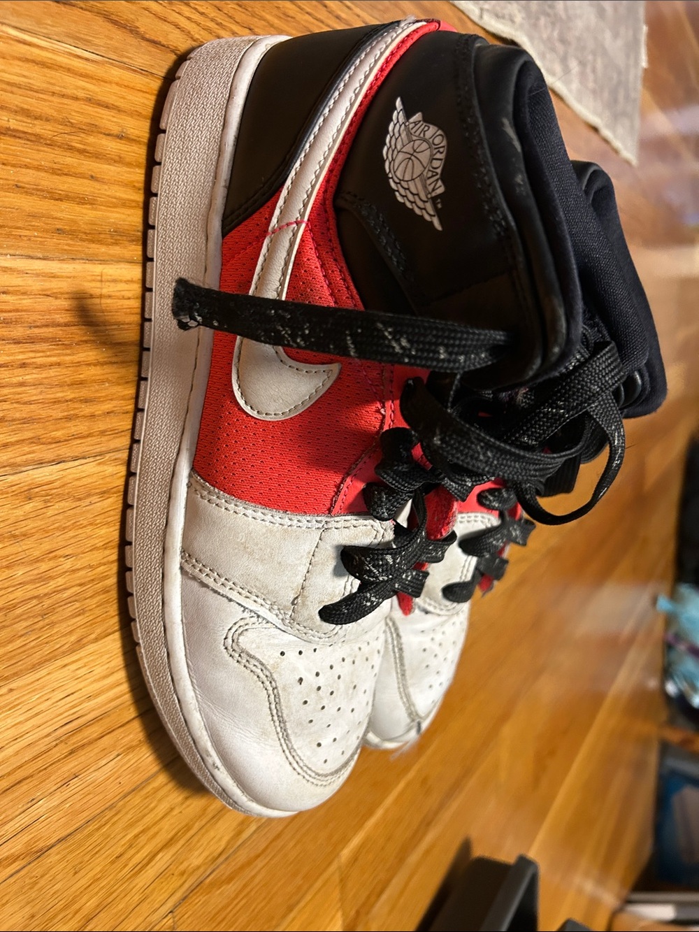 Jordan Kids High-Top Sneakers in Red, White & Black